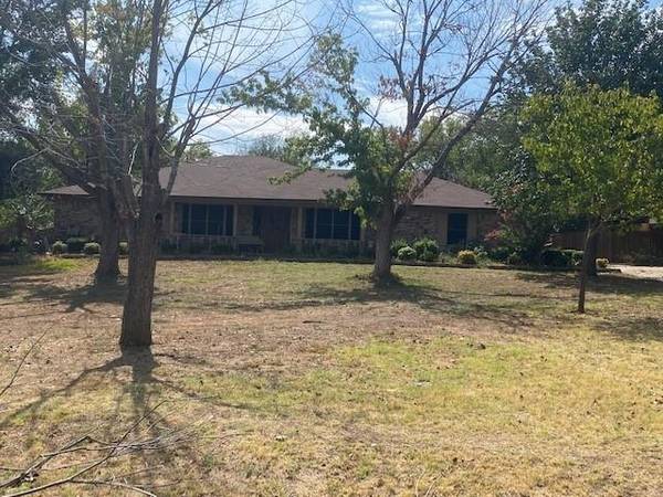 2628 Shadow Ridge Drive,  Burleson,  TX 76028