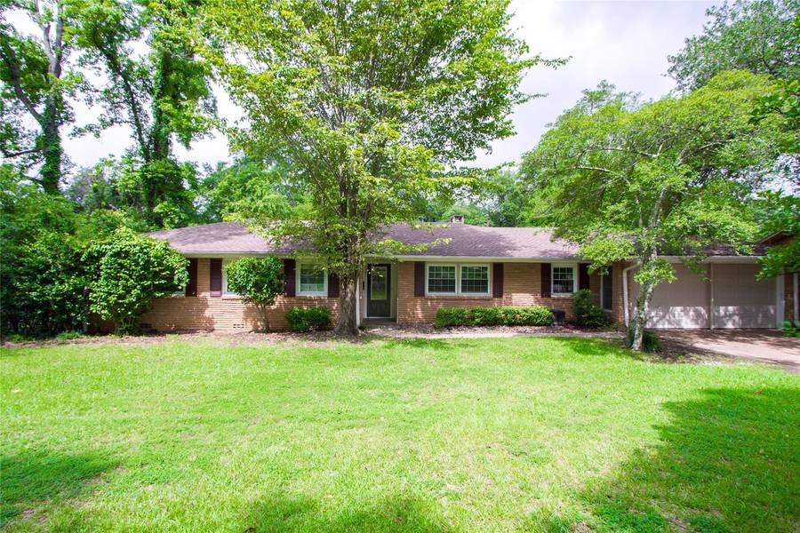 3501 Mcmillan Drive, Tyler, TX 75701