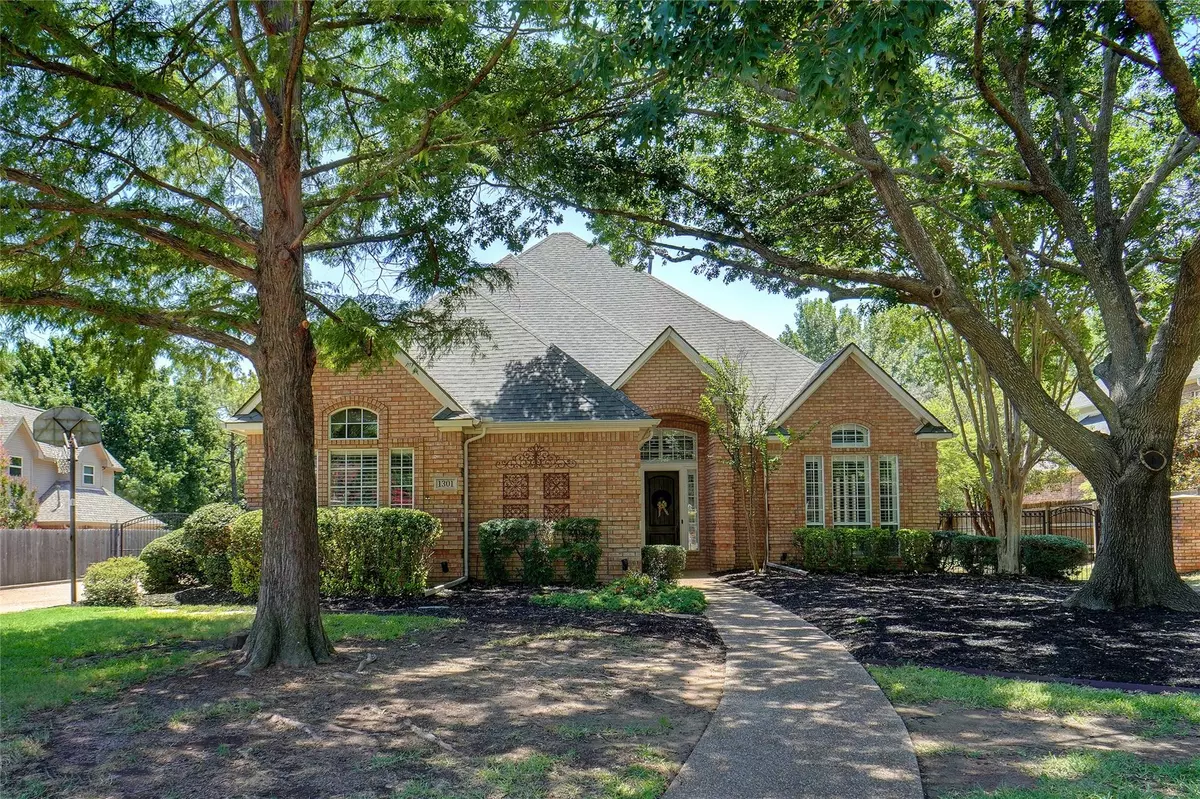 Southlake, TX 76092,1301 Houston Court