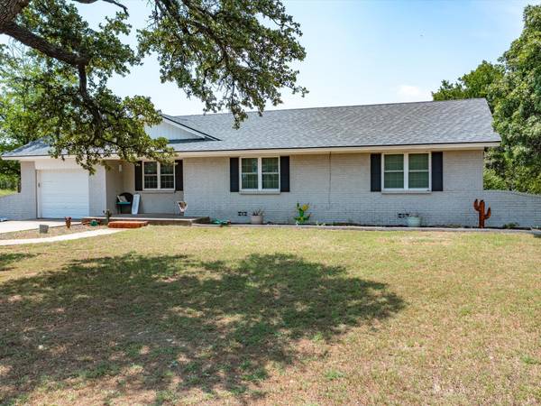 129 Gainsville Street,  Forestburg,  TX 76239