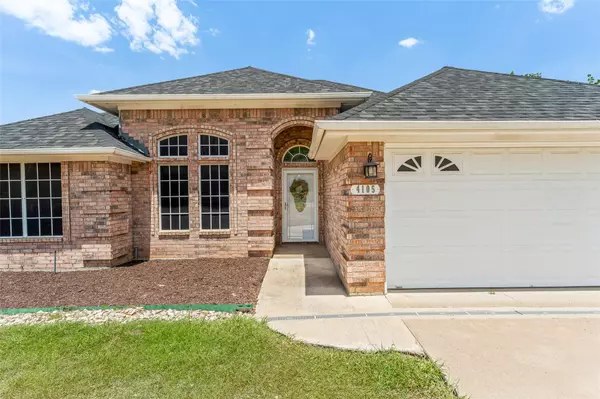 4105 N Chisholm Trail, Granbury, TX 76048