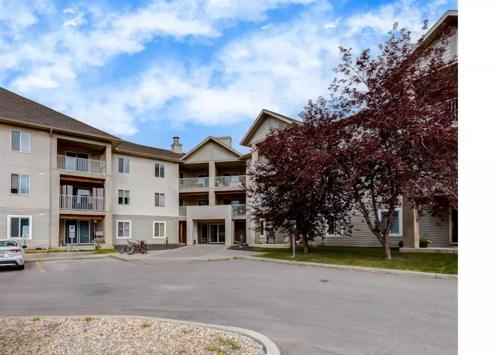 Calgary, AB T3G 5N5,4000 Citadel Meadow PT NW #304