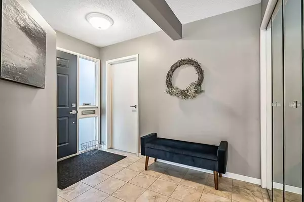 Calgary, AB T3H 1T3,49 Stradwick PL SW