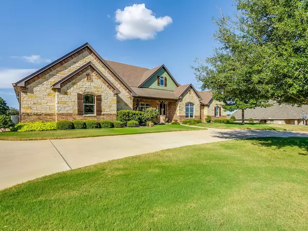 Burleson, TX 76028,105 Oakview Court