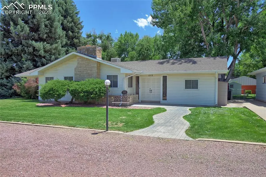 1512 Cliff DR, Canon City, CO 81212