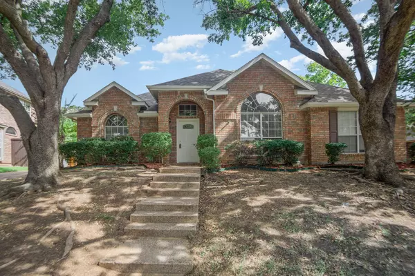 North Richland Hills, TX 76182,7621 Shadow Wood Drive