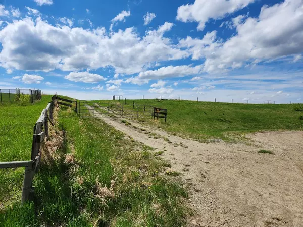 Rural Rocky View County, AB T4B 2A3,23 Range Road