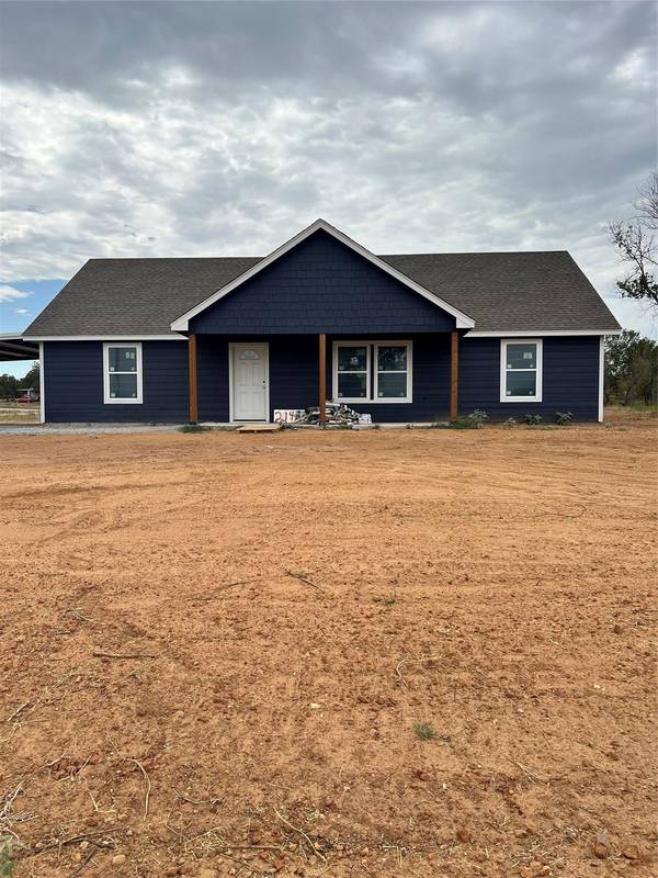 2148 Brown Loop, Poolville, TX 76487