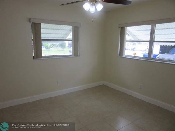 Lauderdale Lakes, FL 33319,5064 NW 43RD CT