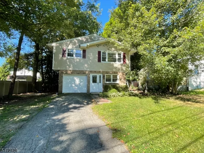 Hopatcong Boro, NJ 07874,14 Canfield St