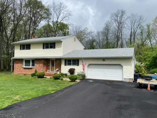 4 Harrison Rd, Roxbury Twp., NJ 07876