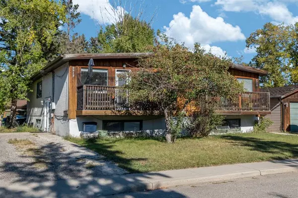 Calgary, AB T3B 1W6,8910 36 AVE NW