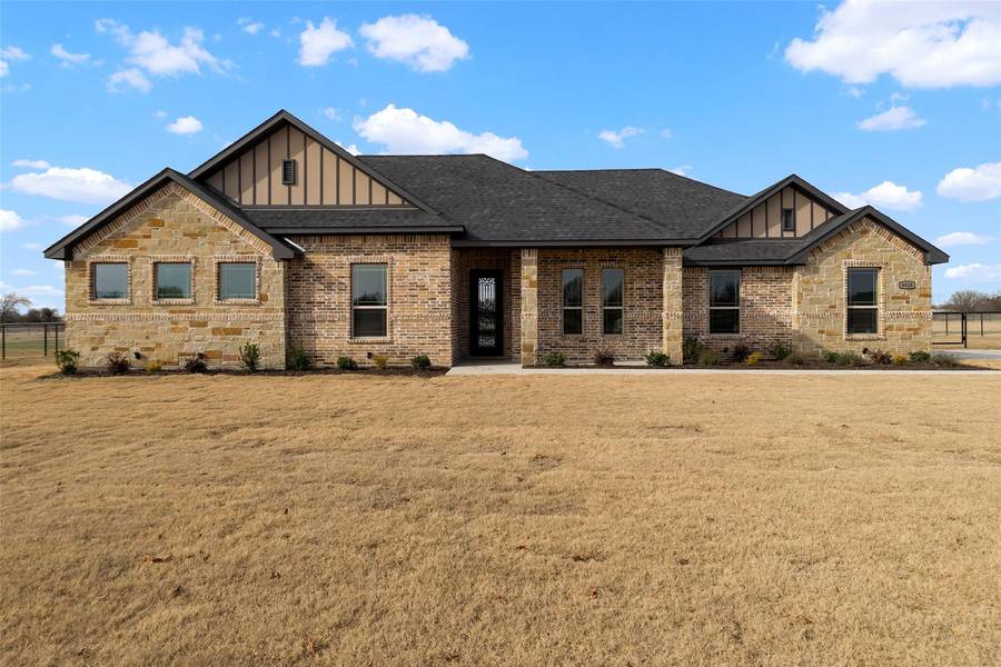 8028 Kassandra Drive, Krum, TX 76249