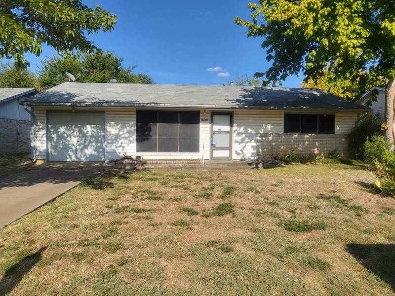 714 N Ray Street, Alvarado, TX 76009