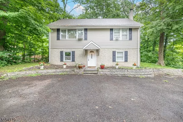 748 Canistear Rd, Vernon Twp., NJ 07422