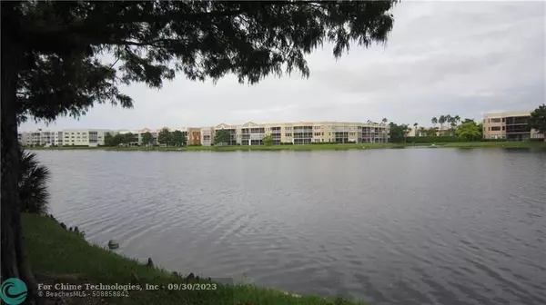 Tamarac, FL 33321,7322 N Devon Dr  #102