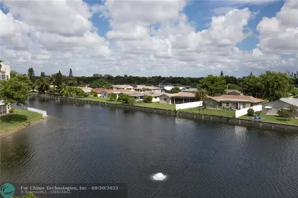 Tamarac, FL 33321,9575 Weldon Cir  #405