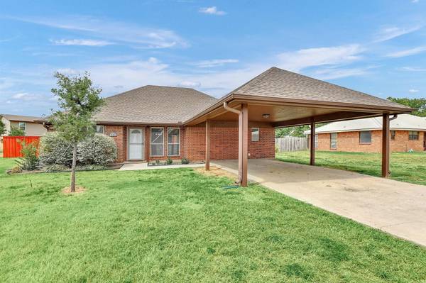 262 Old Spanish Trail, Valley View, TX 76272