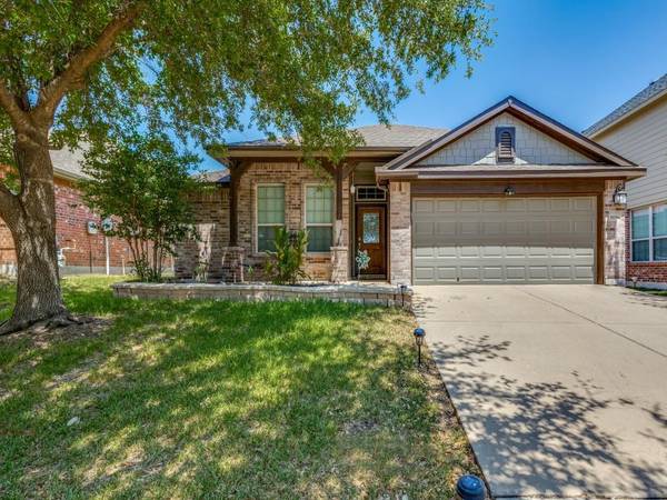 10356 Bradshaw Drive, Fort Worth, TX 76108