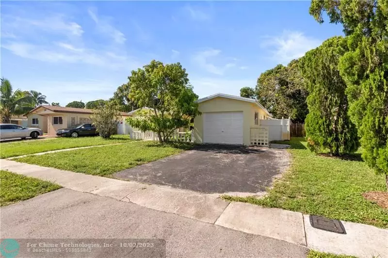 3578 NW 33rd St, Lauderdale Lakes, FL 33309