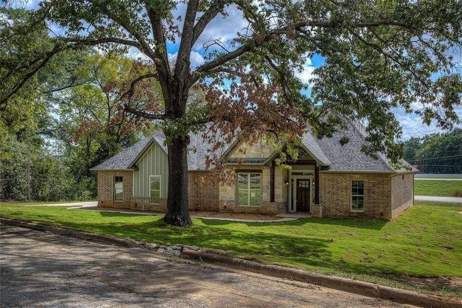 104 Rolling Hills Drive, Canton, TX 75103