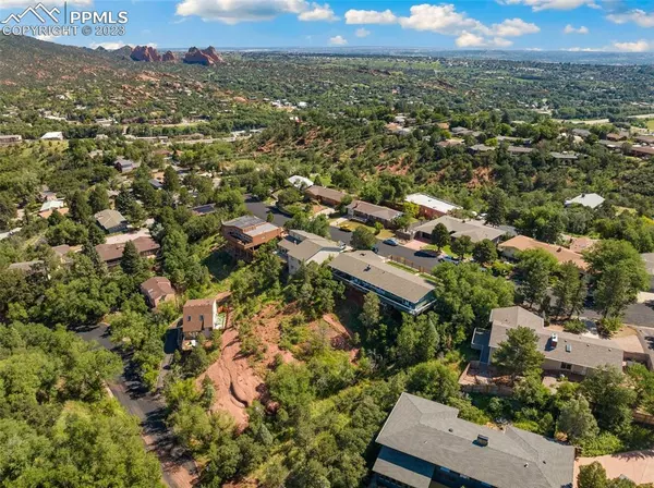 Manitou Springs, CO 80829,162 Clarksley RD