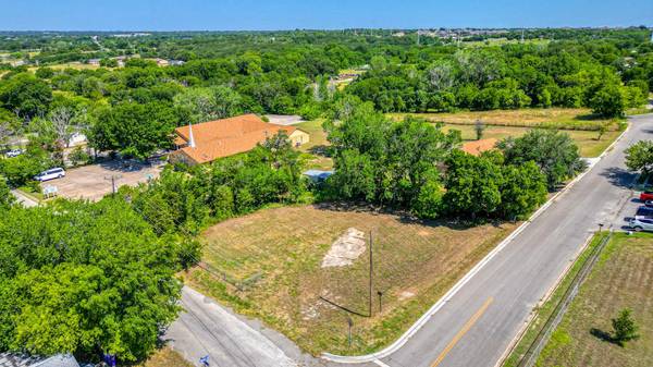 402 W 7th Street, Weatherford, TX 76086