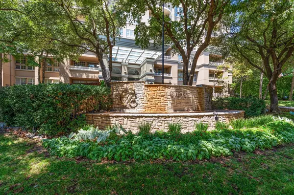 Dallas, TX 75219,3225 Turtle Creek Boulevard #1601