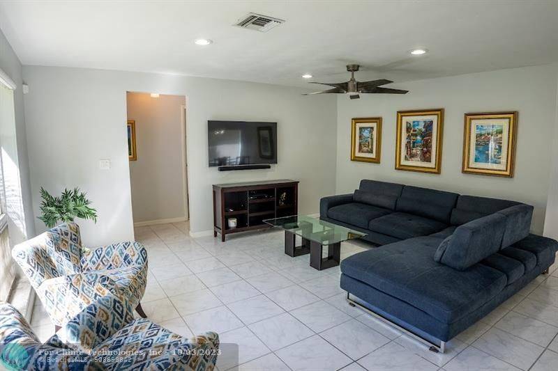 Hollywood, FL 33019,1201 Buchanan St