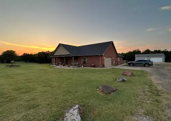 101 S Fields Row, Pauls Valley, OK 73075