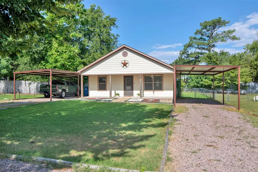 402 Summit Avenue, Collinsville, TX 76233