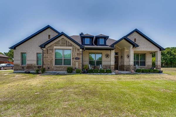 111 Palo Blanco Street, Gun Barrel City, TX 75156