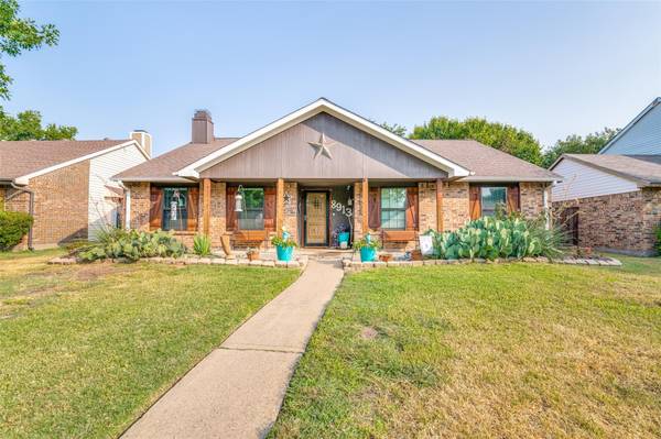 Rowlett, TX 75088,8913 Davis Street