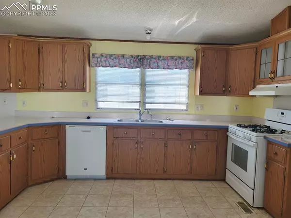 Pueblo West, CO 81007,333 E Countryside DR