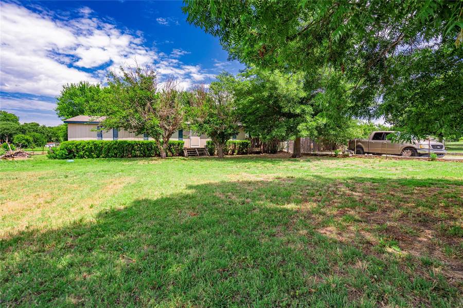 124 Clay Court, Springtown, TX 76082