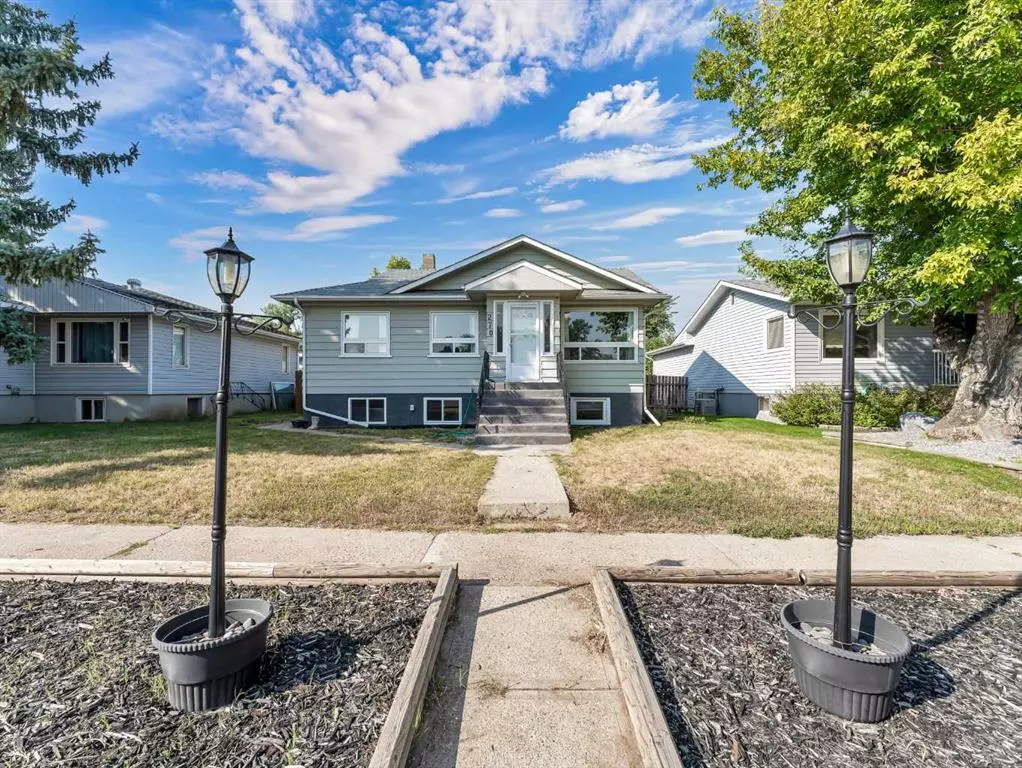 Medicine Hat, AB T1A5R2,270 12 ST SE