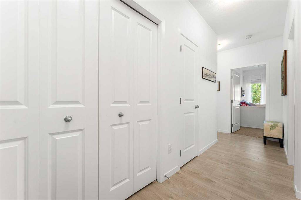 Calgary, AB T3M 3H4,30 Mahogany Mews SE #204