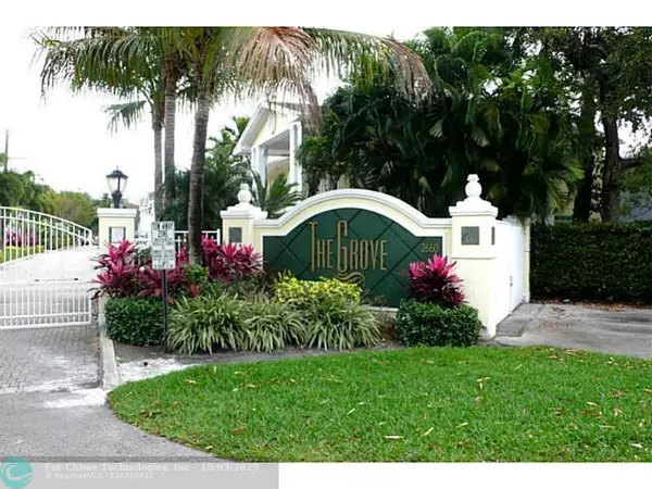 Wilton Manors, FL 33334,2660 NE 8th Ave  #211