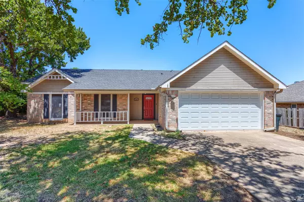 2403 Cherry Lane, Corinth, TX 76210