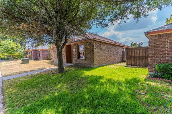 5244 El Torro Street, Dallas, TX 75236