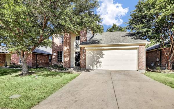 11925 Gold Creek Drive E, Fort Worth, TX 76244