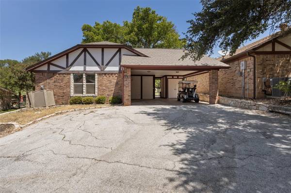 6236 Tezcuco Court, Granbury, TX 76049