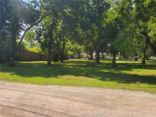 Pauls Valley, OK 73075,228 N Cedar Street