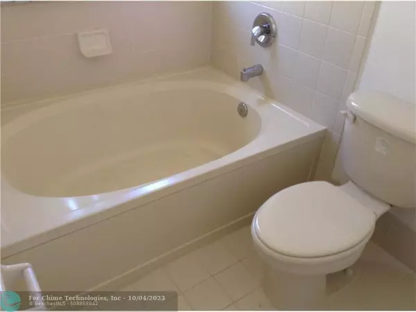 Wellington, FL 33414,2026 SHOMA  #100