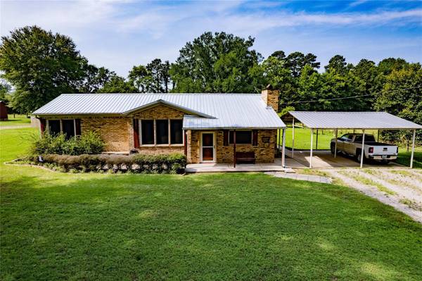 1749 County Road 3214D Road,  Mount Enterprise,  TX 75681