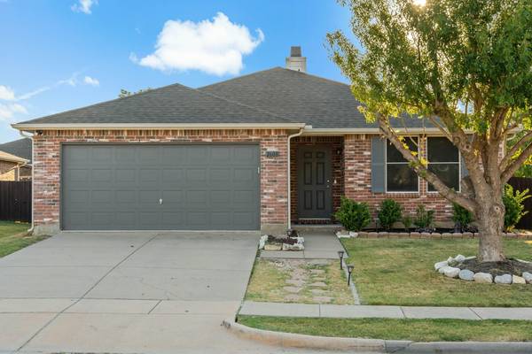 2608 Shorecrest Drive, Little Elm, TX 75068