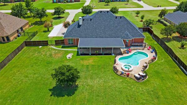 1297 W Secretariat Drive, Terrell, TX 75160