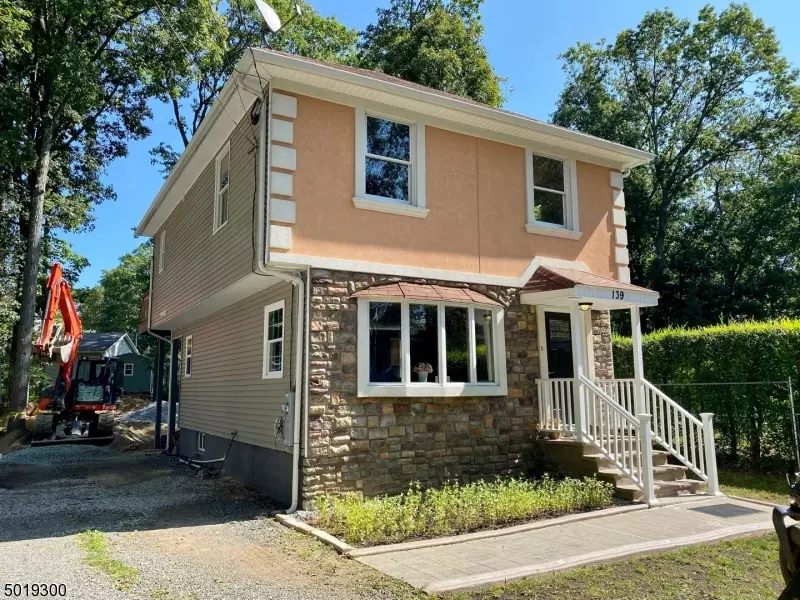 Hopatcong Boro, NJ 07874,139 HARRIS AVE