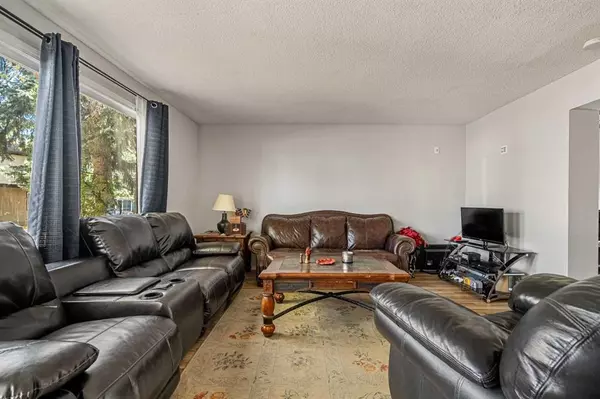 Calgary, AB T2W 2N7,630 Sabrina RD SW #44