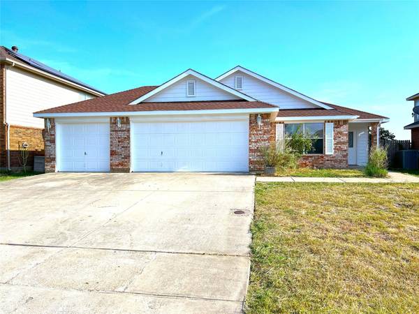 511 Del Mar Drive, Ponder, TX 76259